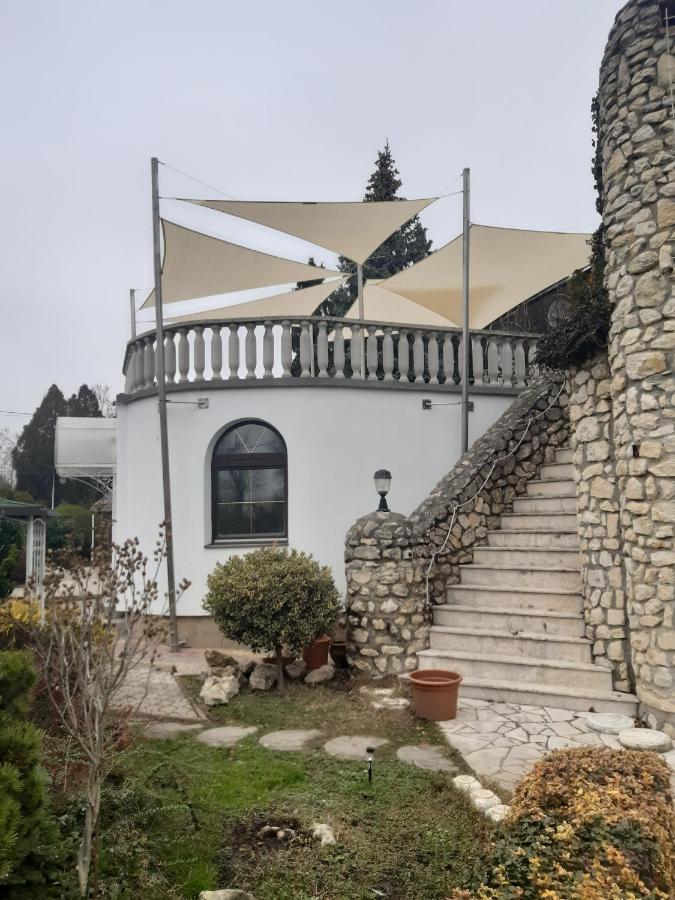 Steinhaus Bed & Breakfast Keszthely Exteriör bild