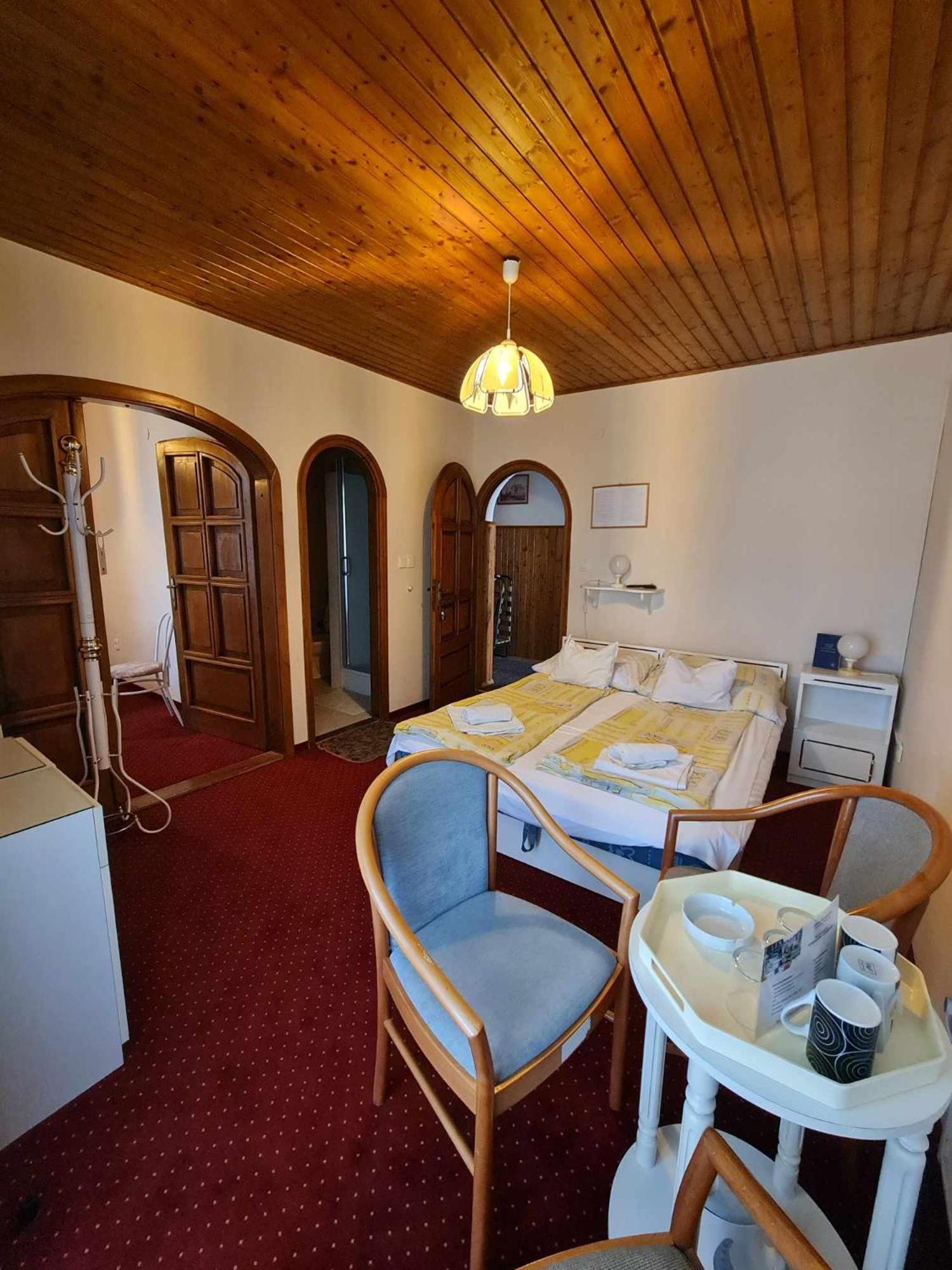 Steinhaus Bed & Breakfast Keszthely Exteriör bild