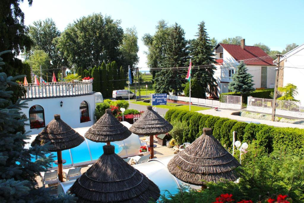 Steinhaus Bed & Breakfast Keszthely Exteriör bild
