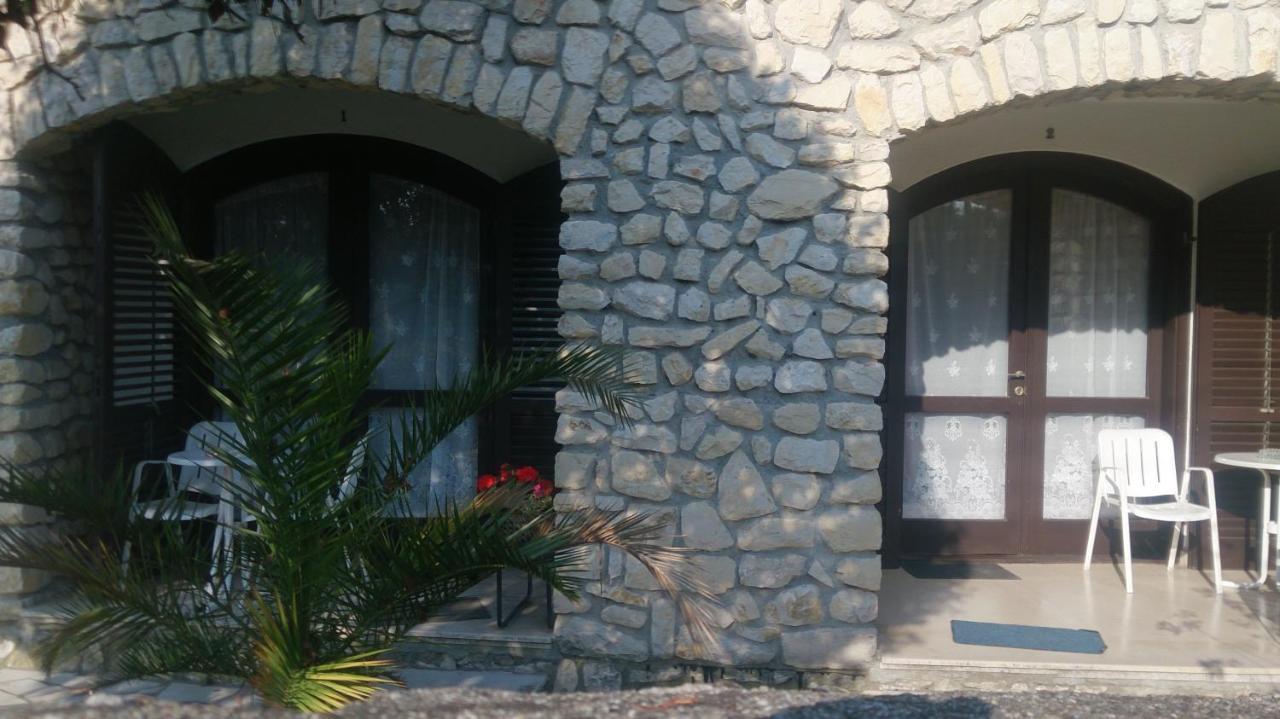 Steinhaus Bed & Breakfast Keszthely Exteriör bild
